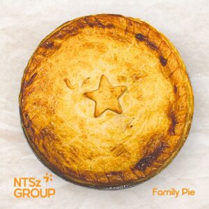 Beef Family Pie - Pastry Supplier - NTSz Group - Bakery Supplier